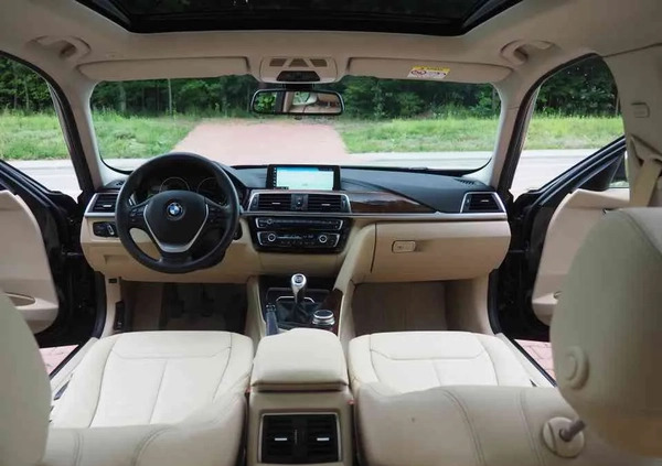 BMW Seria 3 cena 59900 przebieg: 156200, rok produkcji 2019 z Bełchatów małe 704